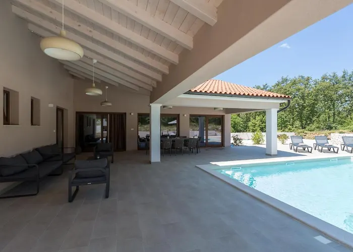 Aria Villa