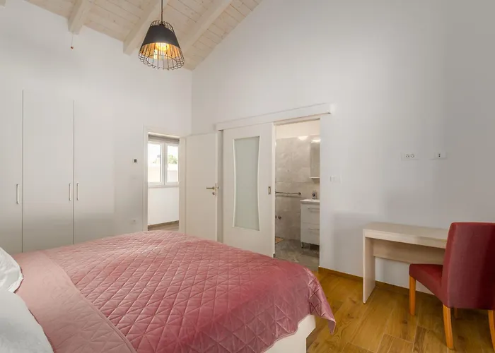 Aria Villa